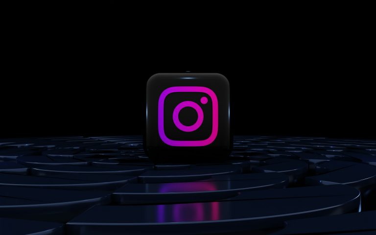Instagram : Entre la Colère des Utilisateurs et une Stratégie Commerciale Payante